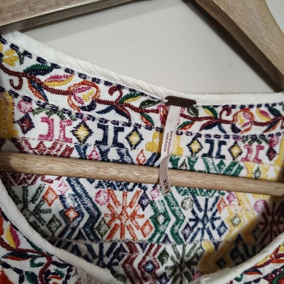 Free People Boho Embroidered Peasant Tank Top M Cream Festival Hippie Prairie - Picture 9 of 9